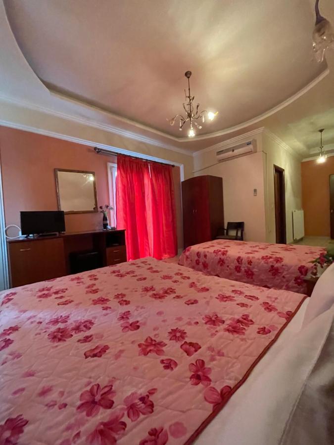 Hotel Melastron Elassona Екстер'єр фото