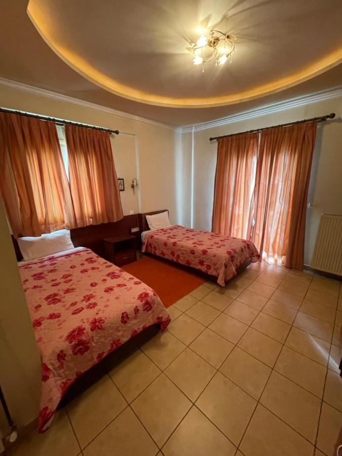 Hotel Melastron Elassona Екстер'єр фото